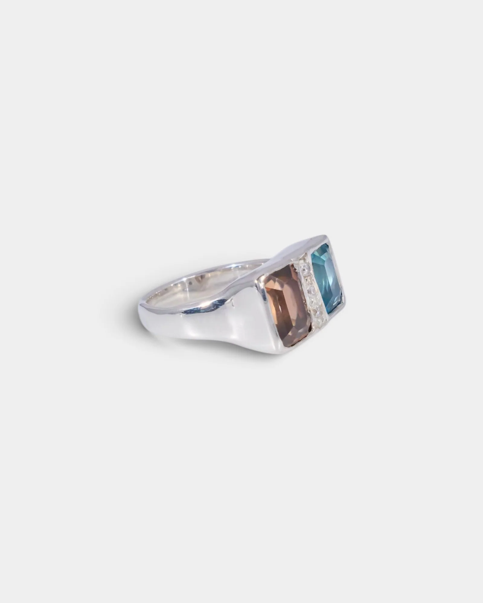 Cherry Cola Signet Ring - Image 2