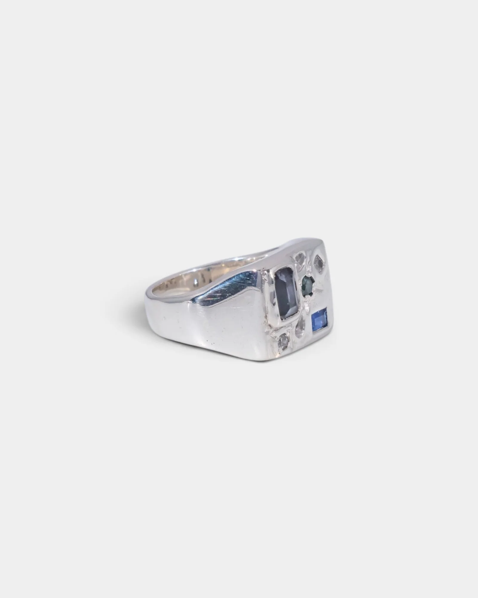 Coco Rough Signet Ring - Image 2