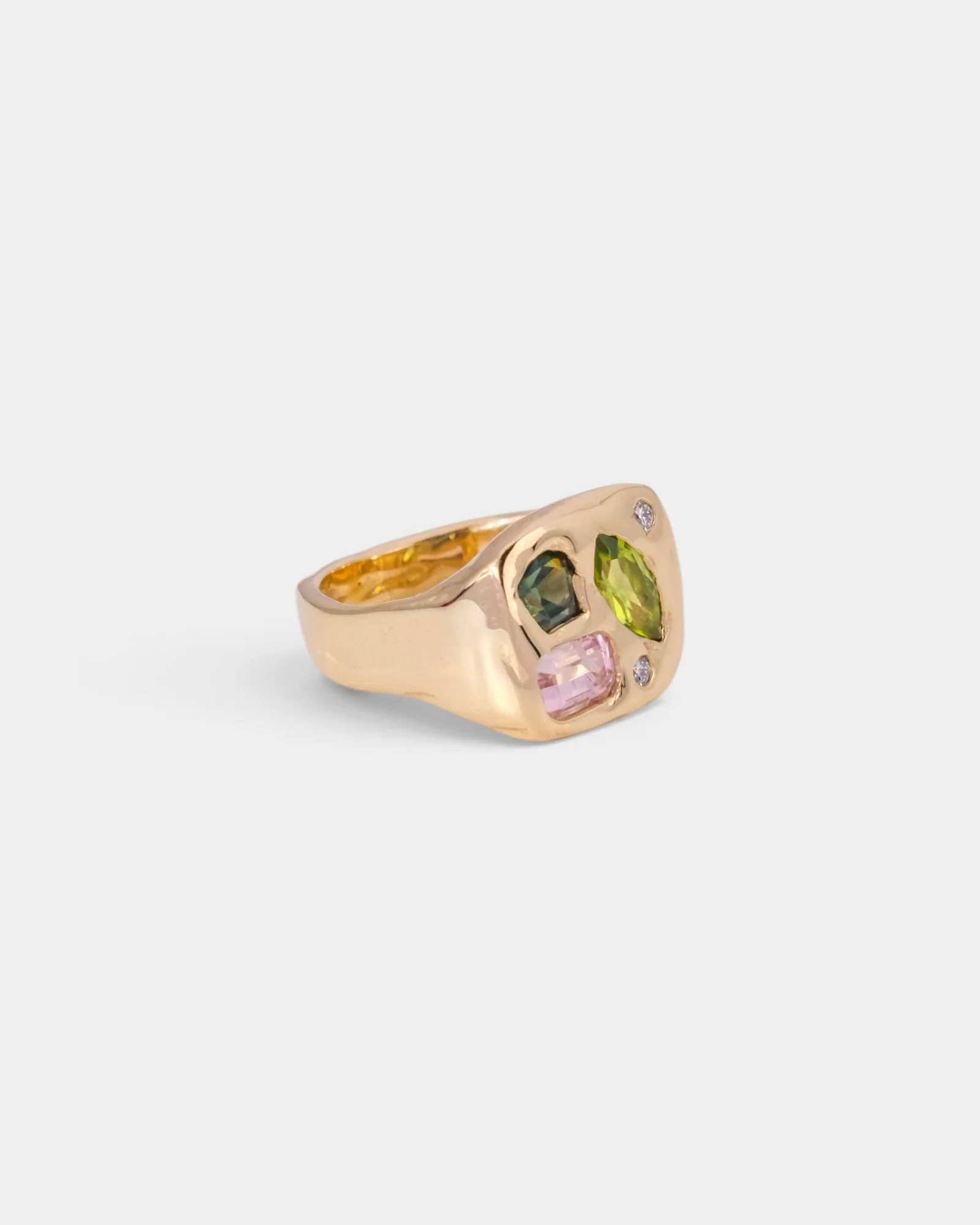 Golden Age Signet Ring - Image 3