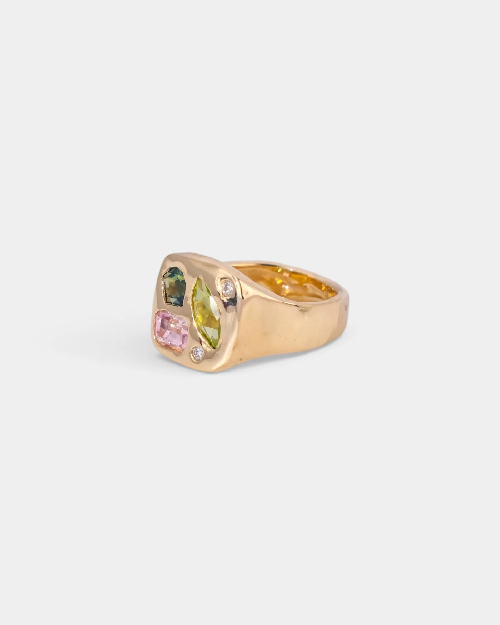 Golden Age Signet Ring - Image 4