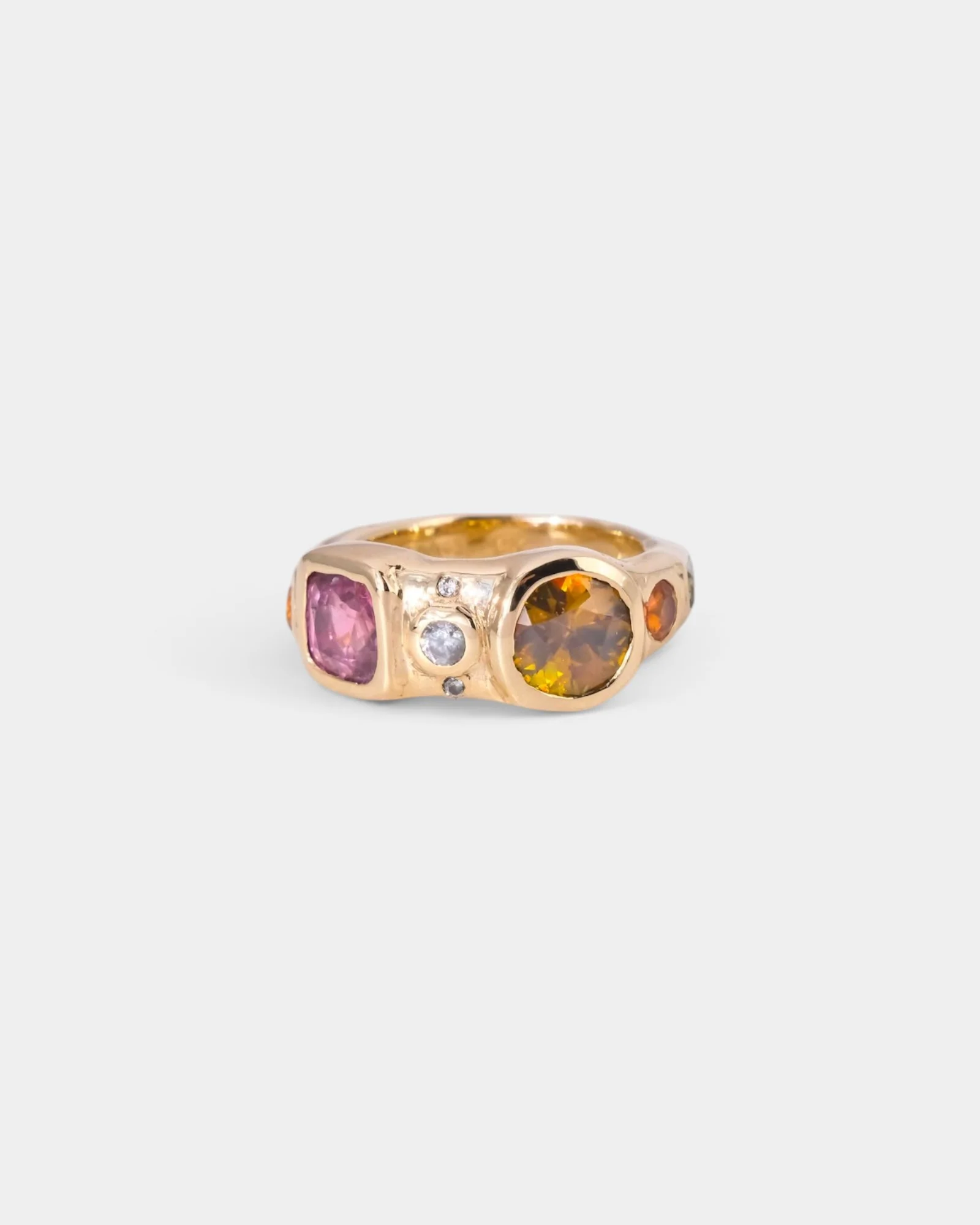 Hotel Paradiso Ring