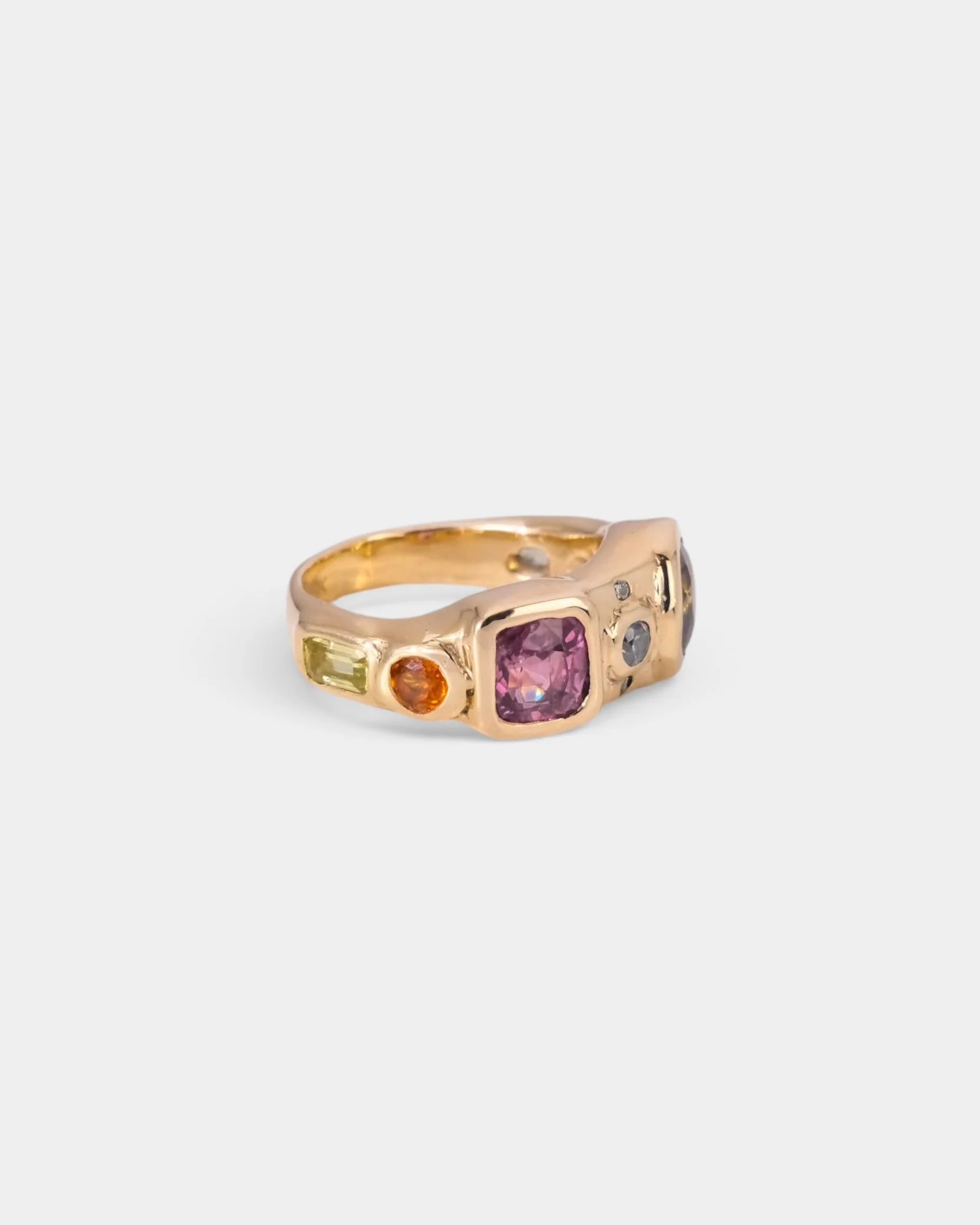 Hotel Paradiso Ring - Image 3