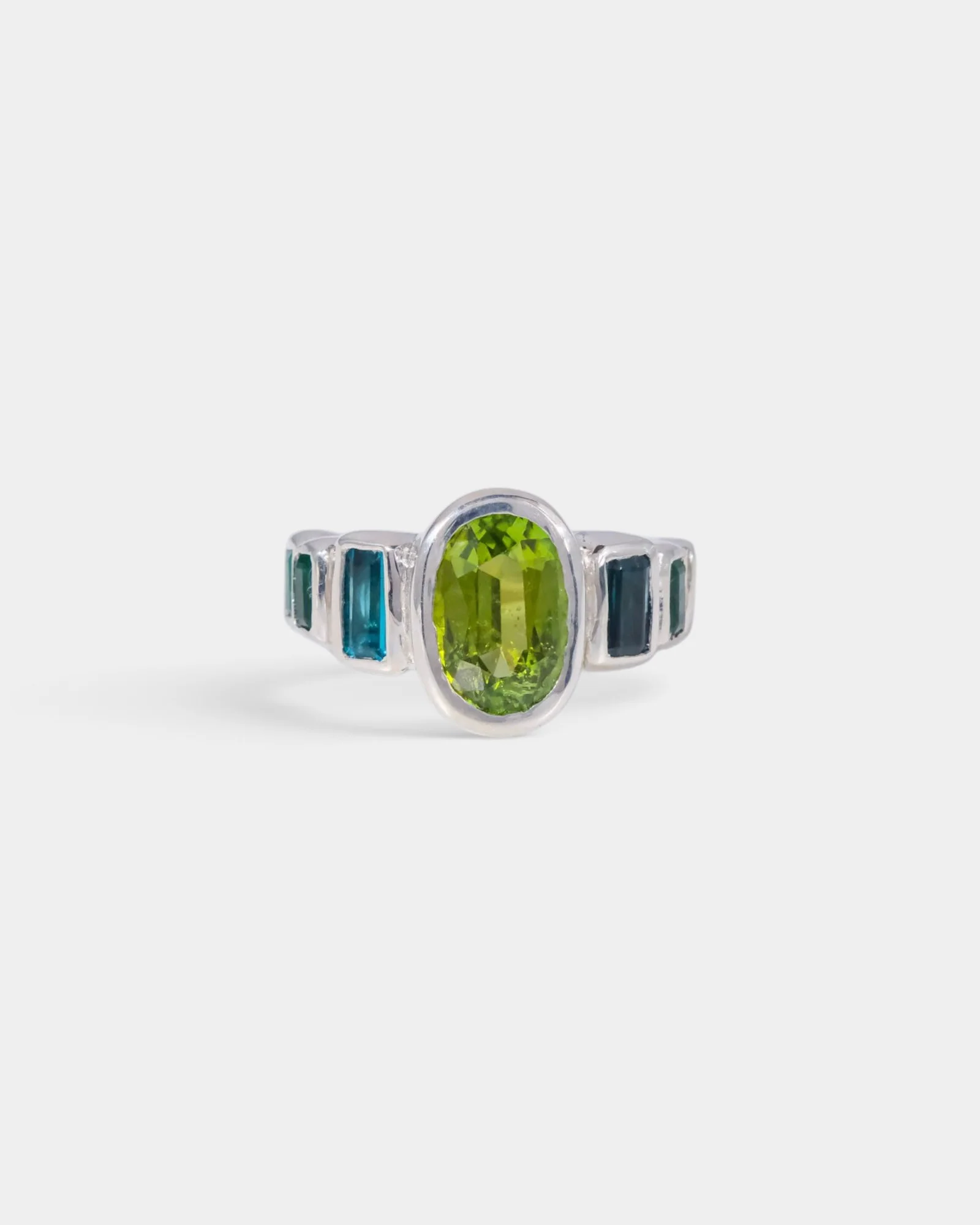Peacocking Ring