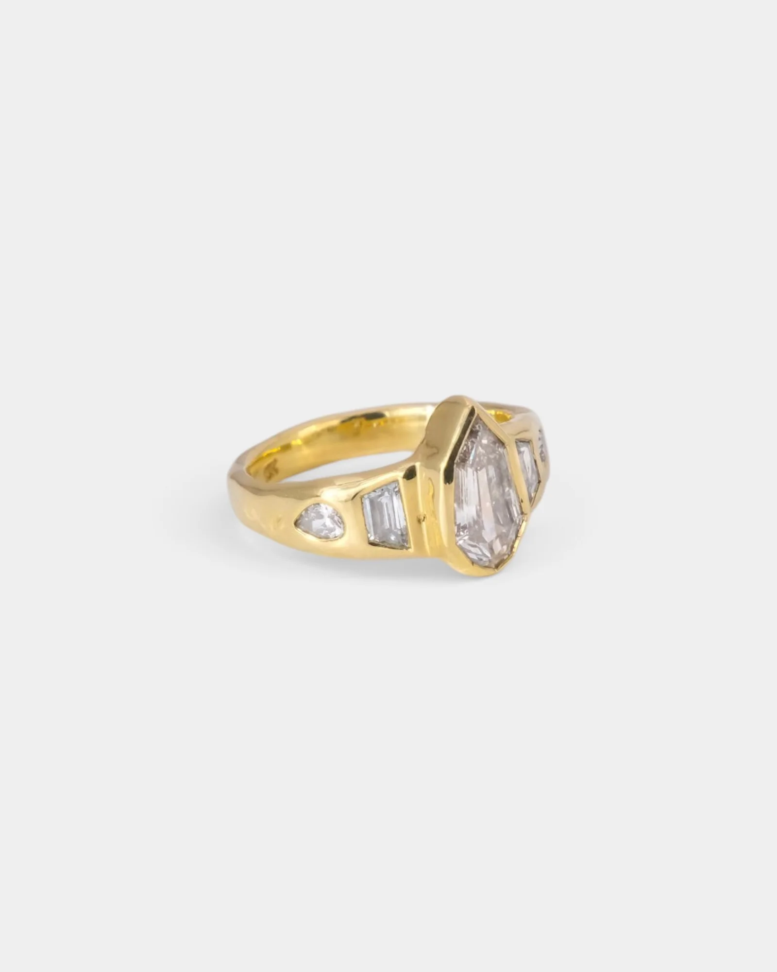Queen o'Diamonds Ring - Image 3