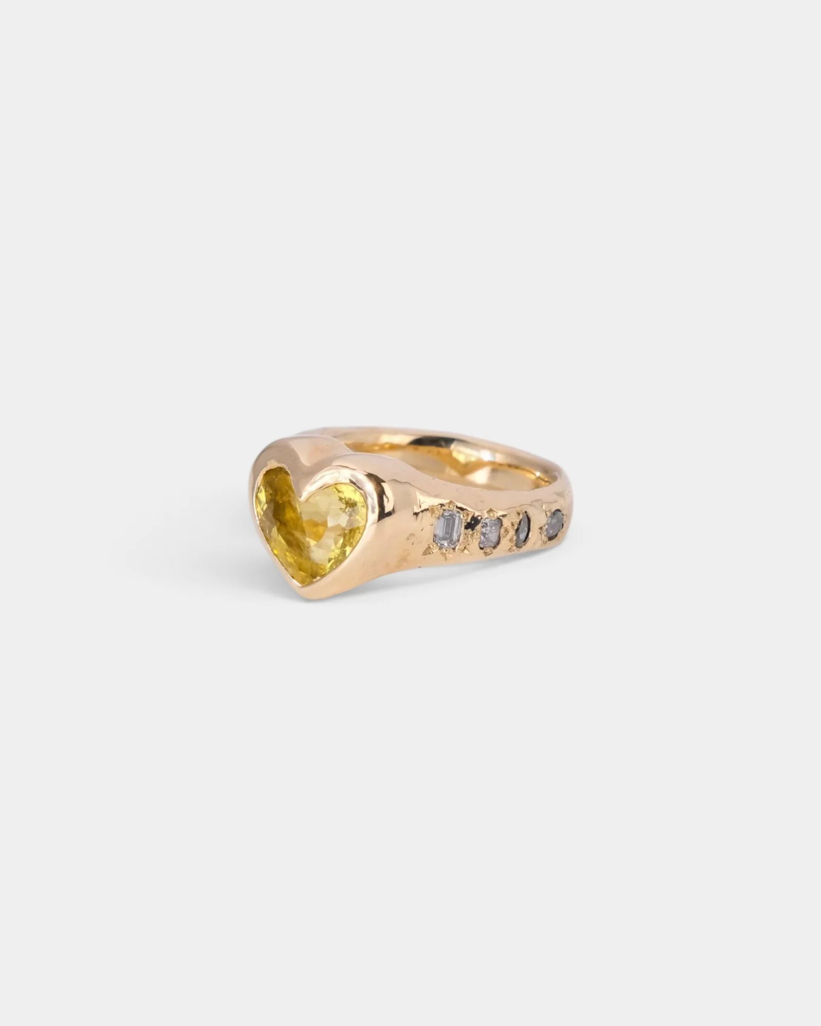 Vireo Heart Ring - Image 4